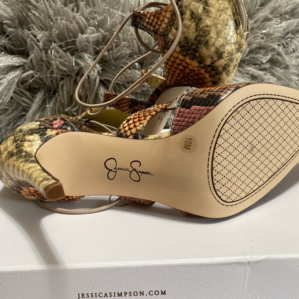 Stylish Snakeskin Patterned Heels - image 3